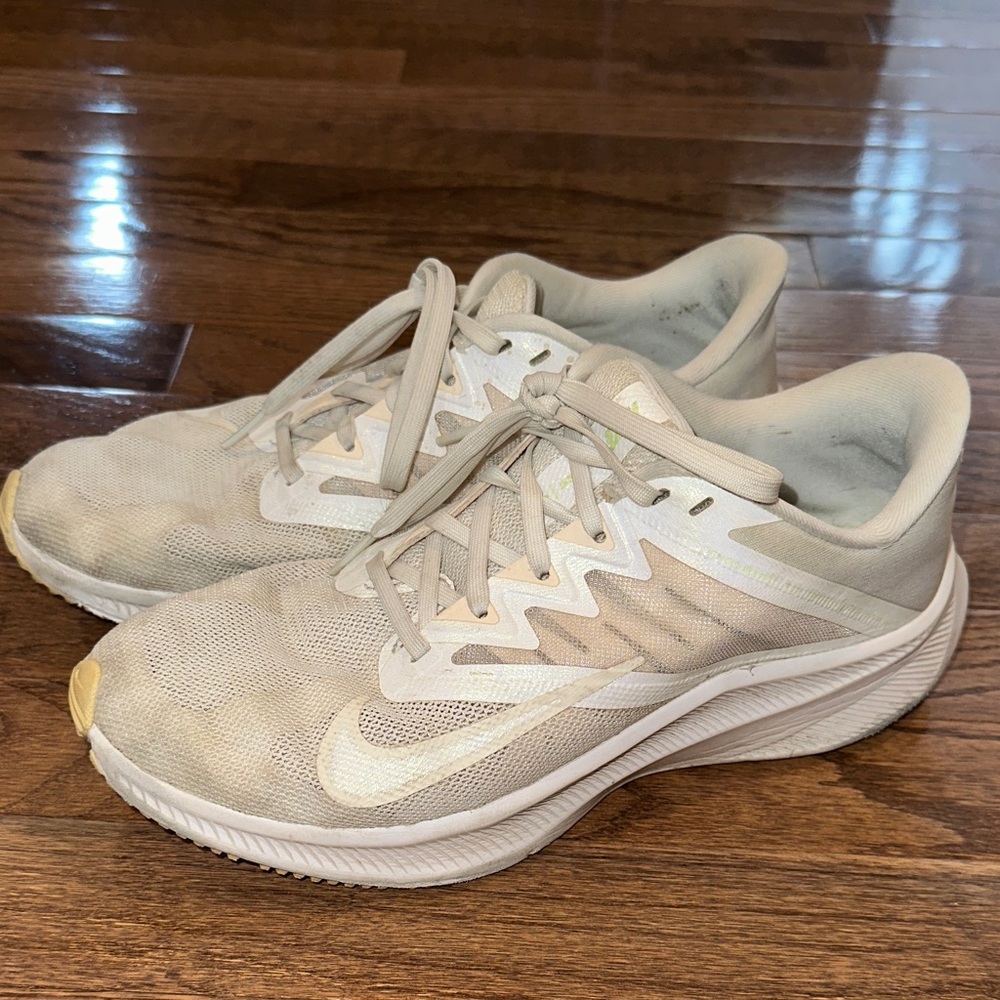 Nike Women's Cream Sneakers